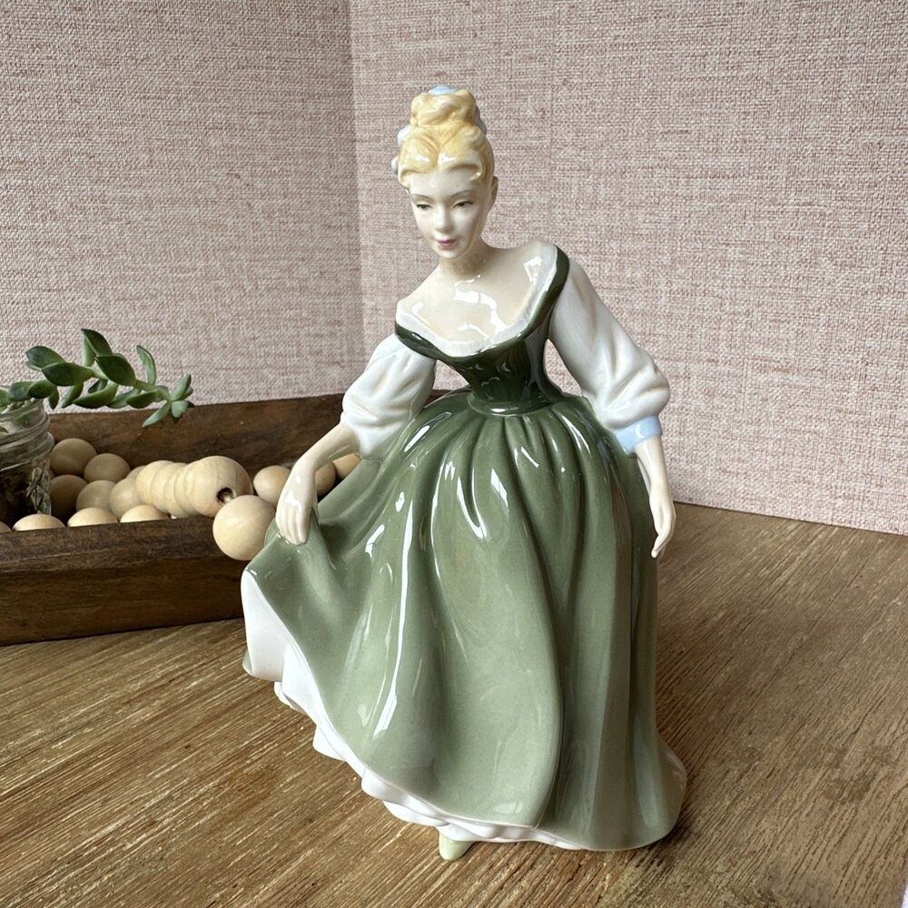 Vintage Royal Doulton Pretty Ladies “Fair Lady” HN 4719 Figurine 2004
